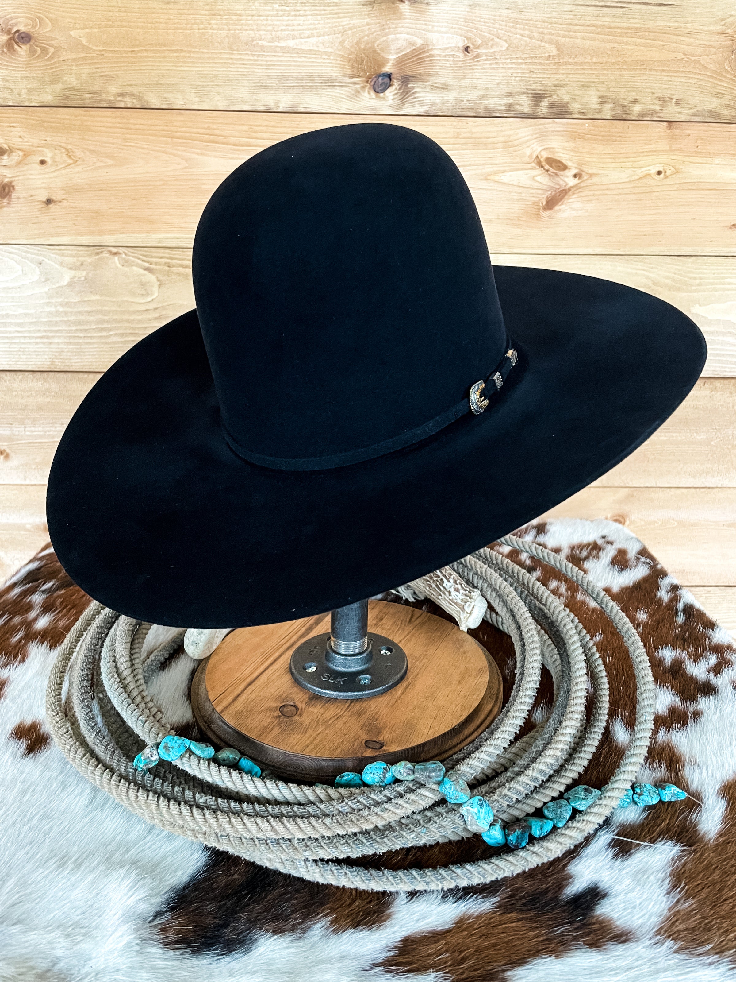 Rodeo King 30X Black Felt Hat | Ranch-Land Western Store display picture 2